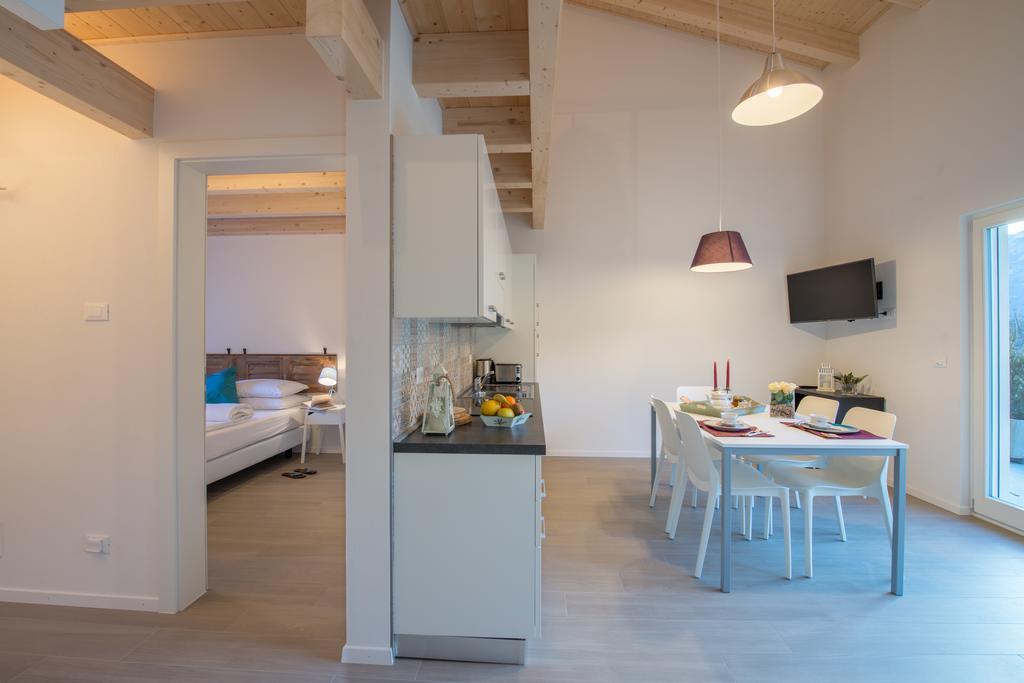 La Gazza Ladra Apartments - Garda Chill Out Дрена Экстерьер фото